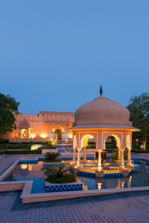 call girls in Hotel The Oberoi Jaipur 
